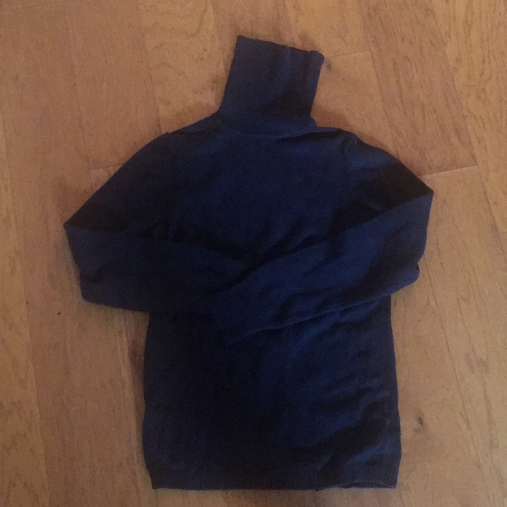 Black thick fabric turtleneck sweater